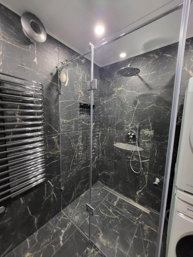 E. D. Elite Apartment Siauliai  Luaran gambar